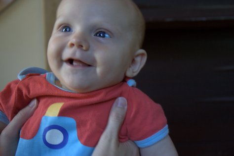 finn talking at age 3 months