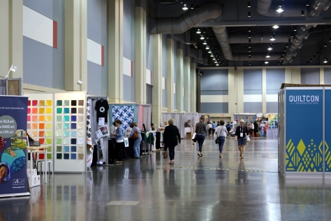 booths and vendor hall quiltcon 2017