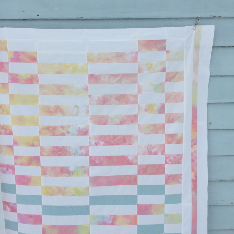amanda allen staggered ice dyed fabrics baby size quilt